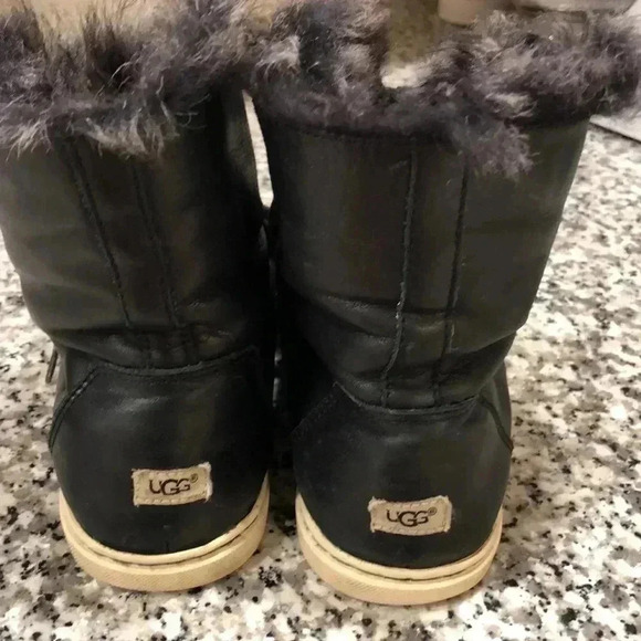 UGG Australia Croft hightop fur lined sneaker - Picture 2 of 13